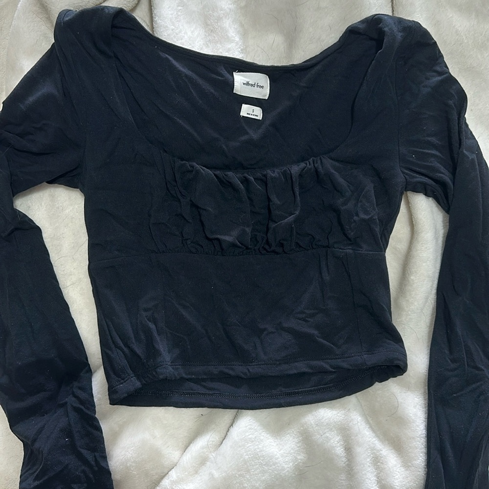 Cropped Aritzia long sleeve milkmaid top